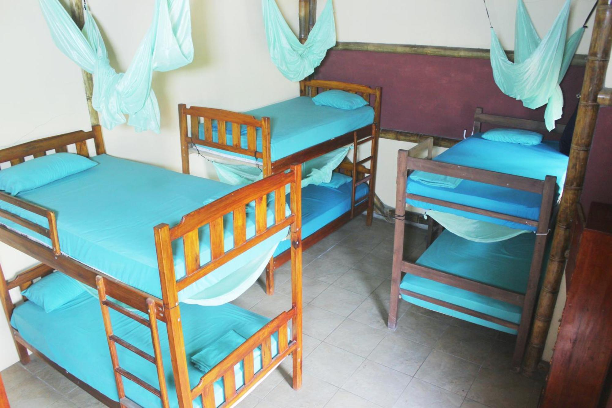 My Little House Surf&Backpacker Hostel Montañita Dış mekan fotoğraf