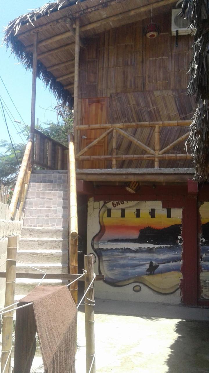 My Little House Surf&Backpacker Hostel Montañita Dış mekan fotoğraf